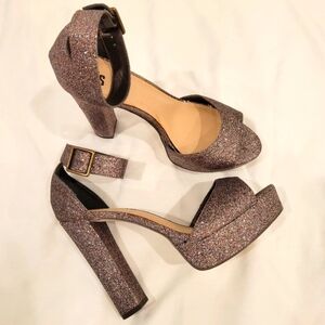 IT'S multicolored glitter platform sandal size 10